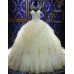 Роскошное бальное свадебное платье со шлейфом